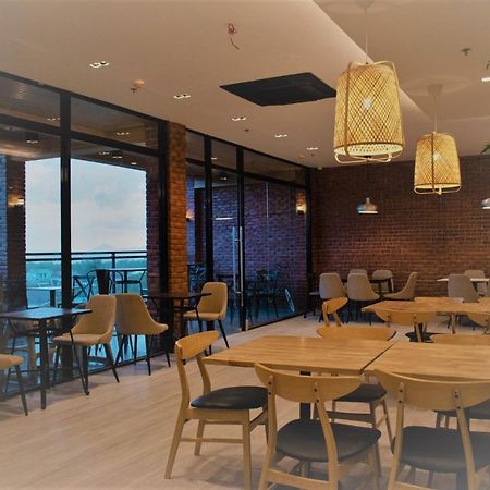 West Prime Hotel Calbayog Exteriör bild