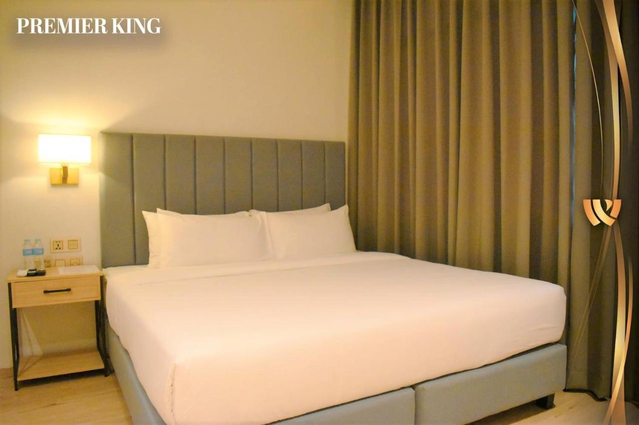 West Prime Hotel Calbayog Exteriör bild
