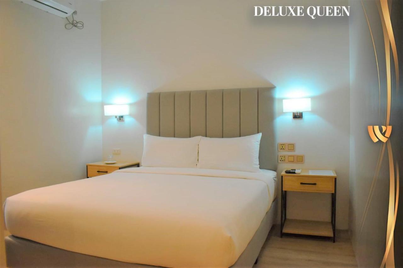 West Prime Hotel Calbayog Exteriör bild